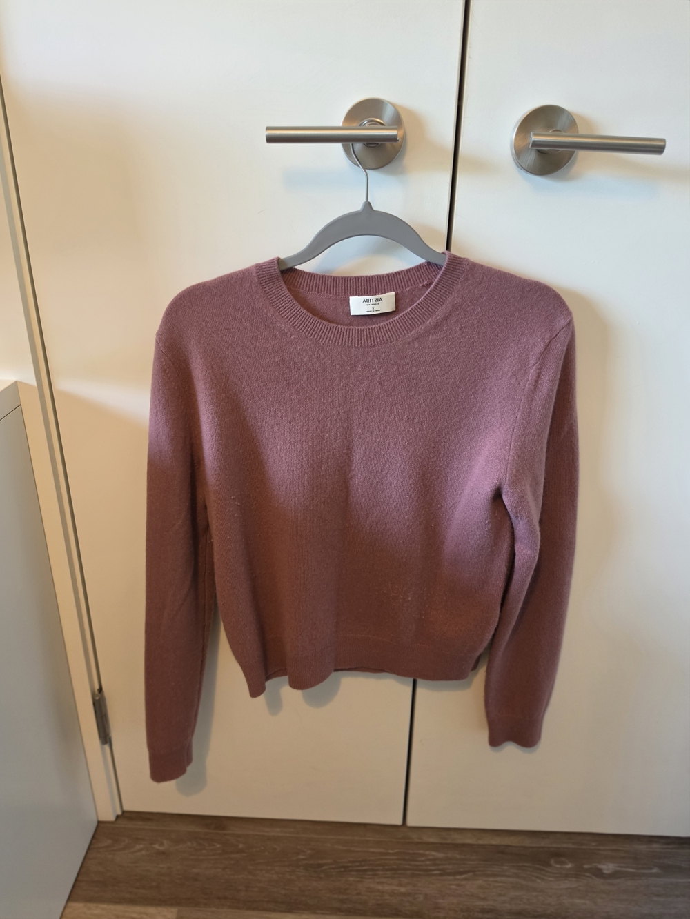 Aritzia Crewneck Sweater in Dusty Mauve